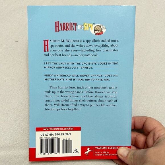 2/$10! Harriet the Spy Paperback Book by
Louise Fitzhugh Ages 8-11 - Picture 2 of 2